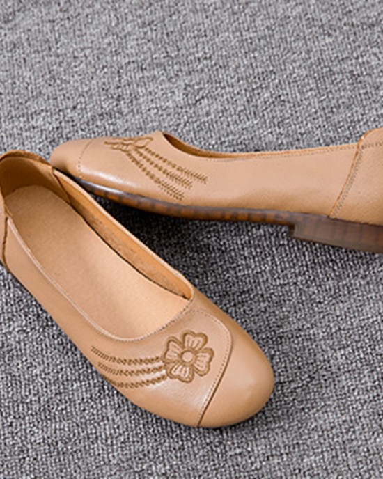 Women Brief Floral Pattern Cowhide Leather Round Toe Soft Sole Comfy Slip On Flats Women Brief Floral Pattern Cowhide Leather Round Toe Soft Sole Comfy Slip On Flats
