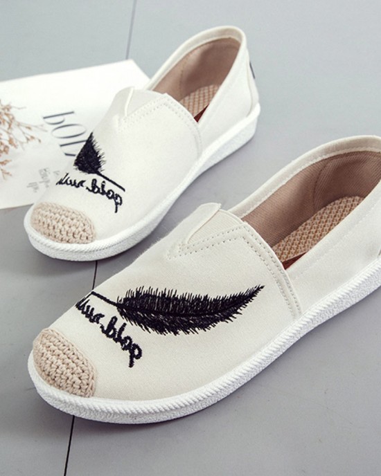 Women Pattern Embroidery Comfy Slip On Casual Canvas Flat Shoes Women Pattern Embroidery Comfy Slip On Casual Canvas Flat Shoes
